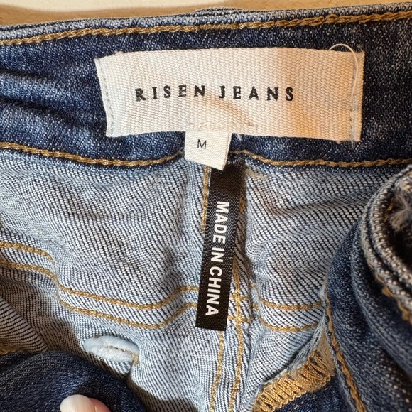 Risen Distressed Denim Jean Shorts Dark Wash Frayed Hem‎ Medium - Picture 5 of 6